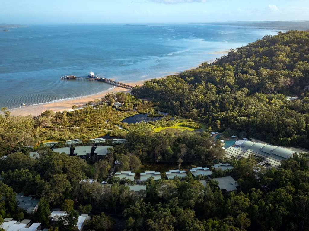 Mercure Kingfisher Bay Resort Fraser Island - Image 1