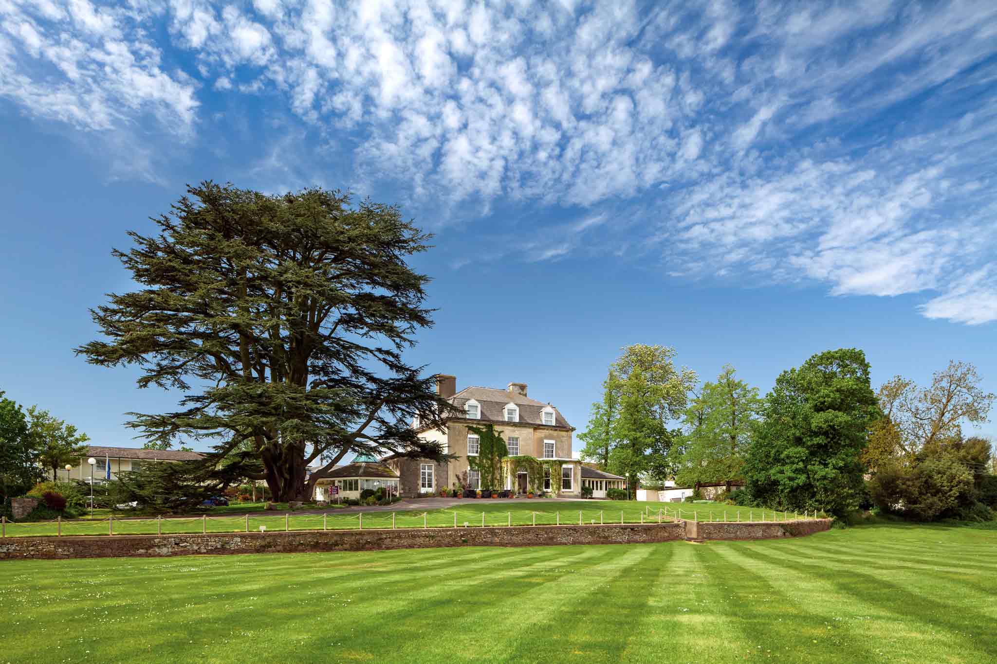 Mercure Bristol North Grange Comfortable Hotel In Destination Mercure Bristol North The Grange Hotel