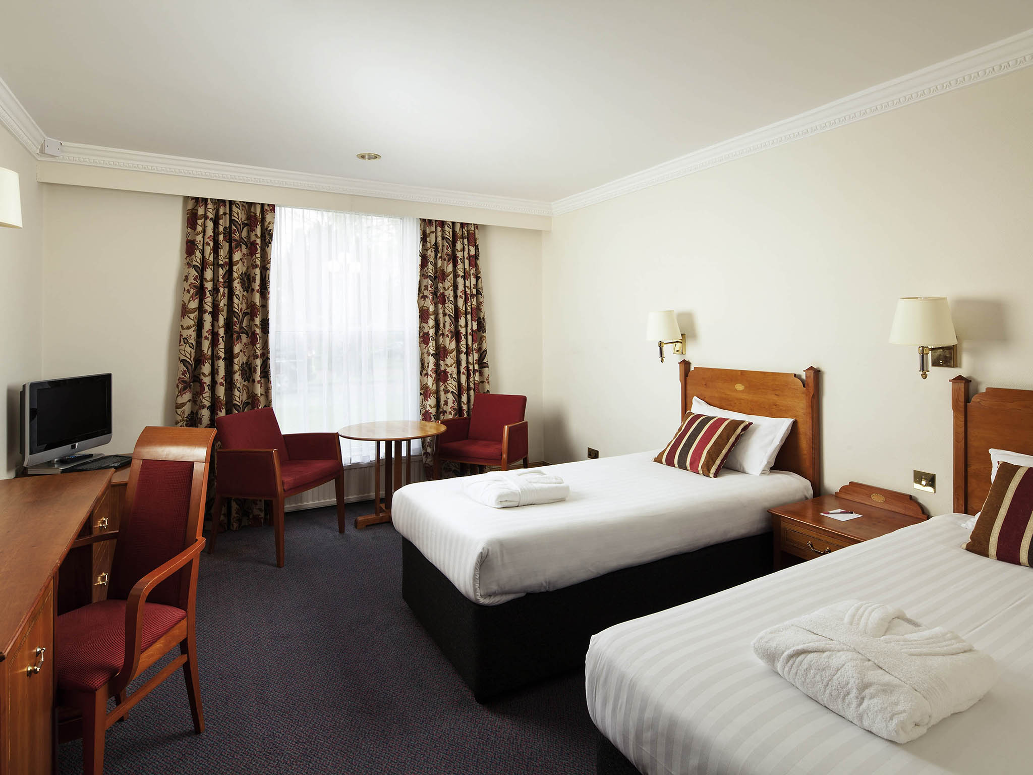 Photo - Mercure York Fairfield Manor Hotel