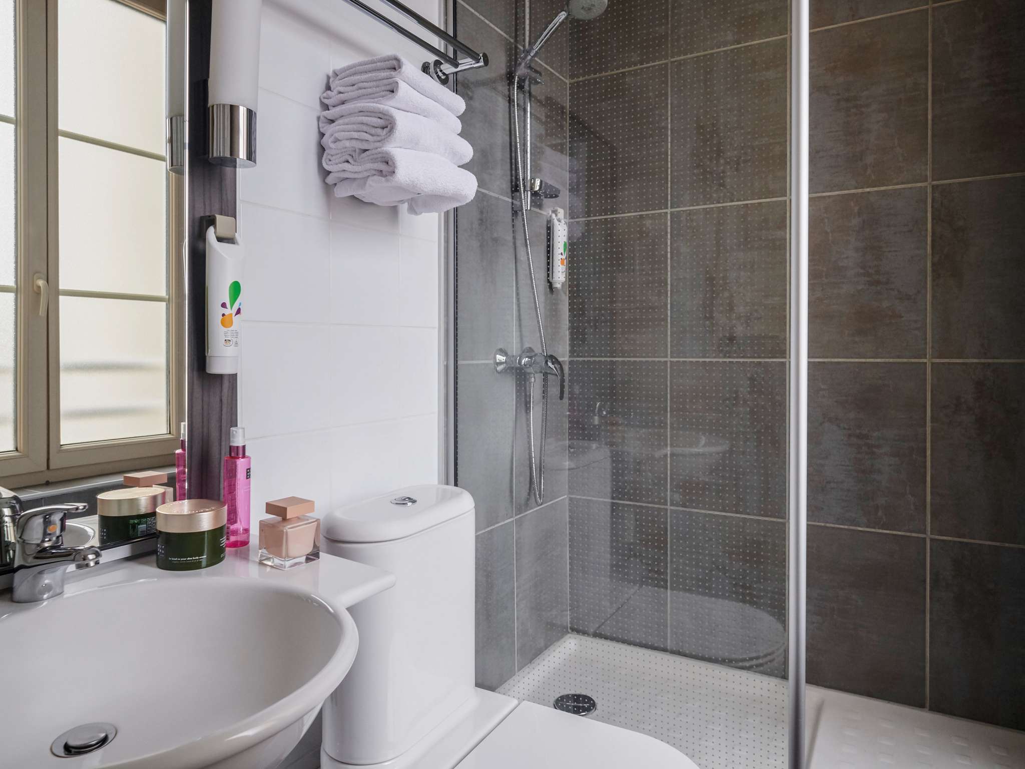 Foto - Ibis Styles Nantes Centre Place Graslin
