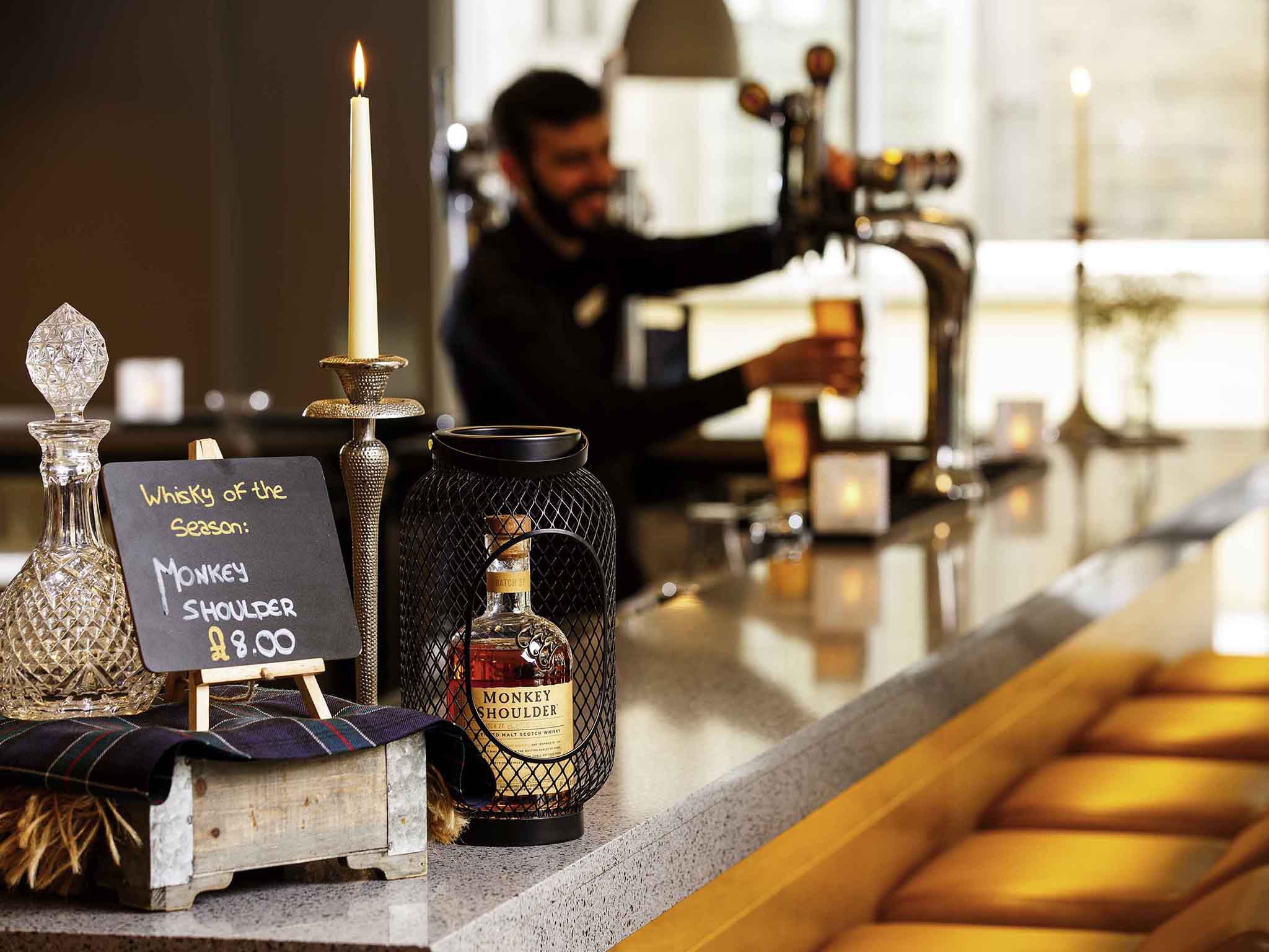 Photo - ibis Edinburgh Centre South Bridge – Royal Mile