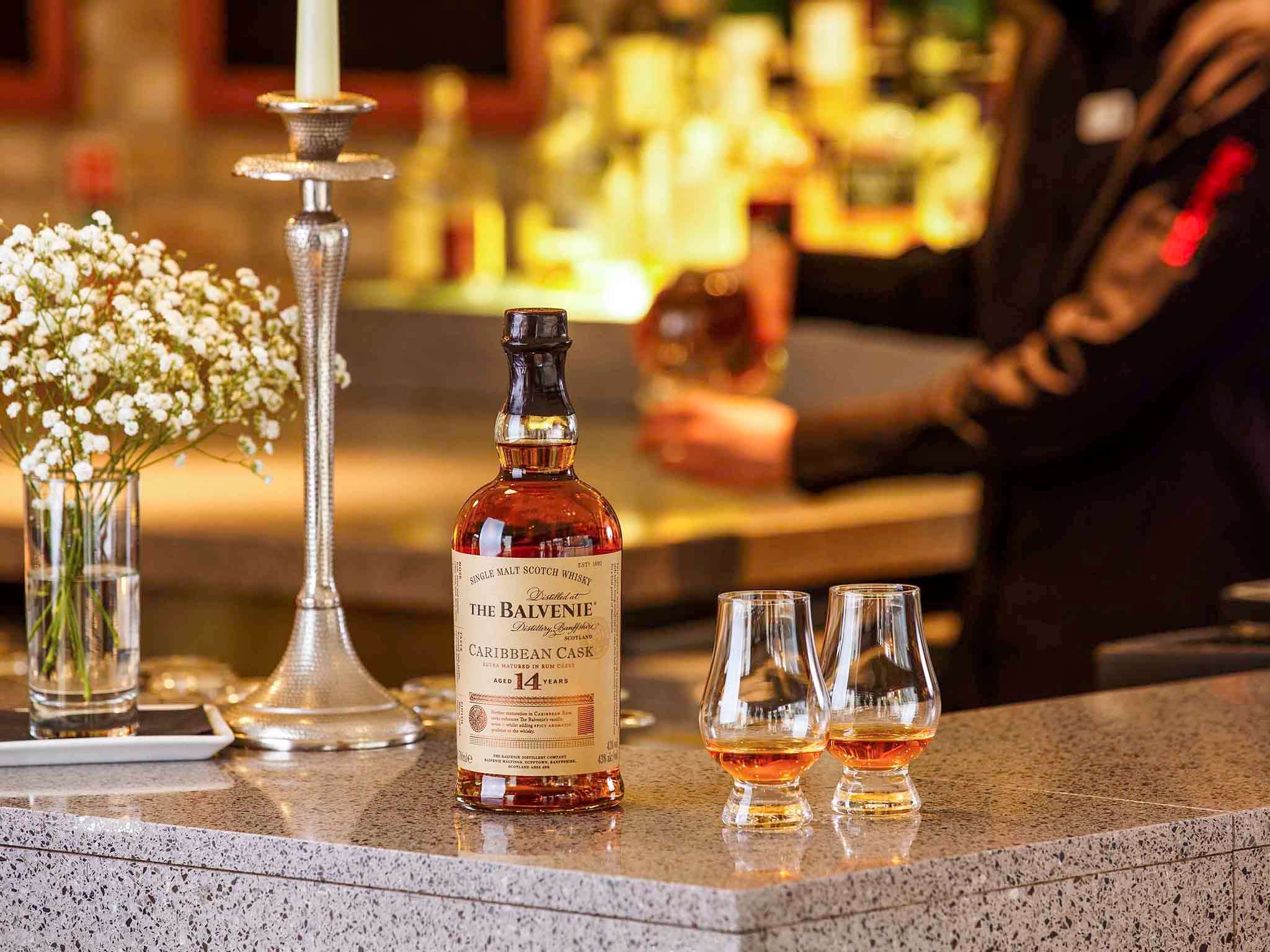 Photo - ibis Edinburgh Centre South Bridge – Royal Mile