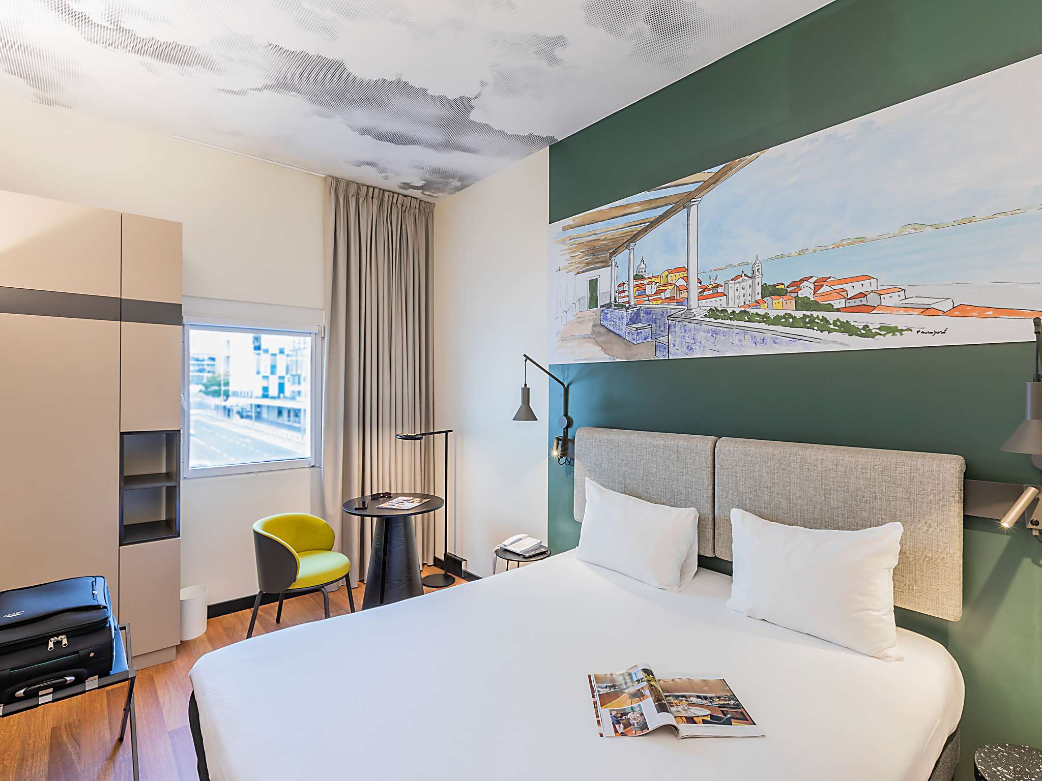 Photo - Hotel Ibis Lisboa Parque das Nações
