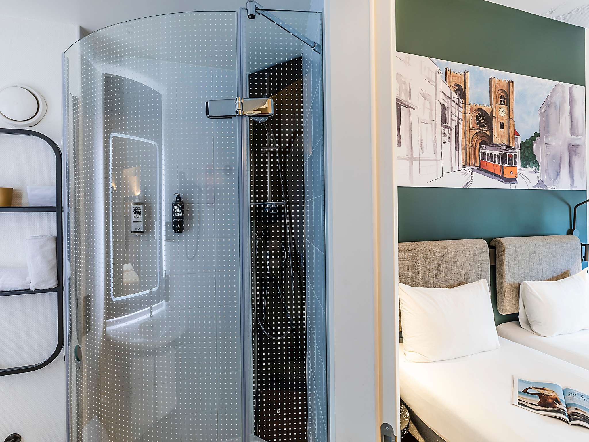 Photo - Hotel Ibis Lisboa Parque das Nações