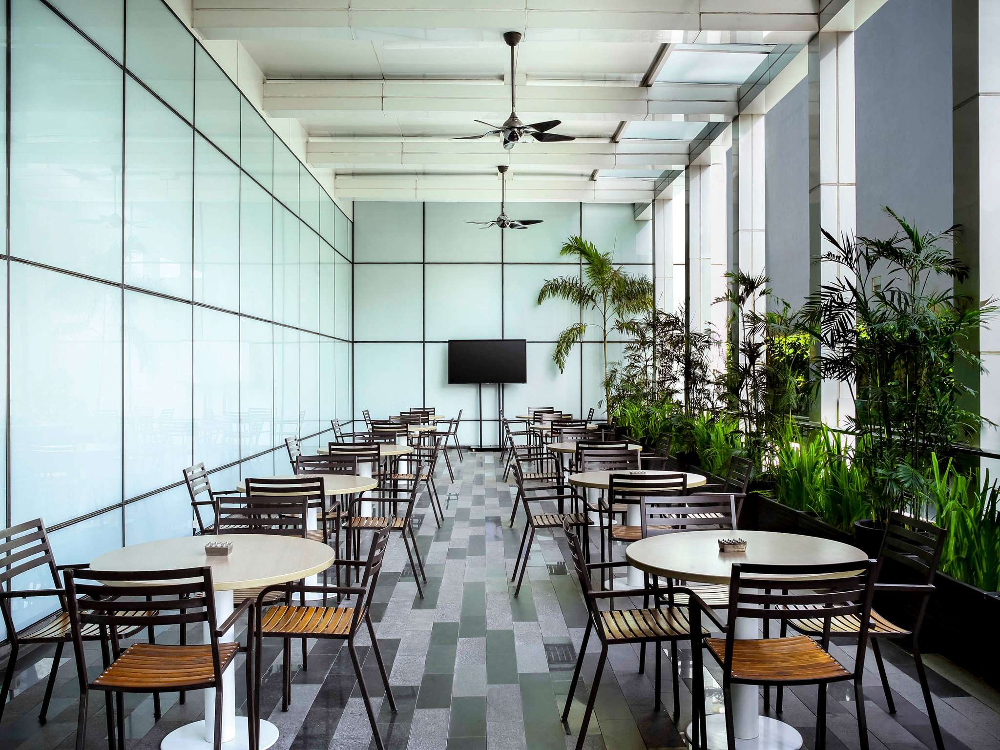Grand Mercure Jakarta Harmoni Hotel