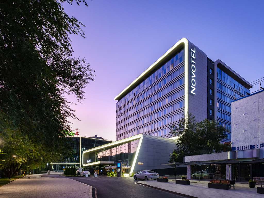 Novotel Almaty Stadtzentrum - Image 1