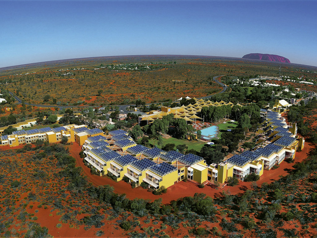 Sails in the Desert - Anggota Hotel Pullman - Image 1