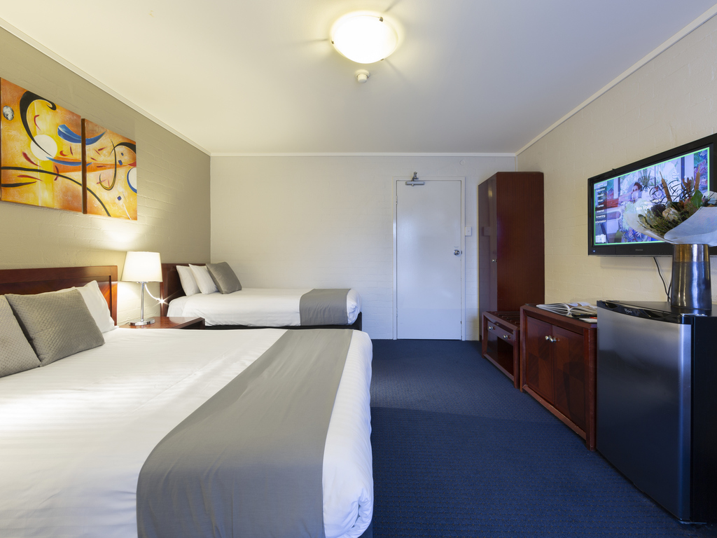 Photo - ibis Styles Canberra
