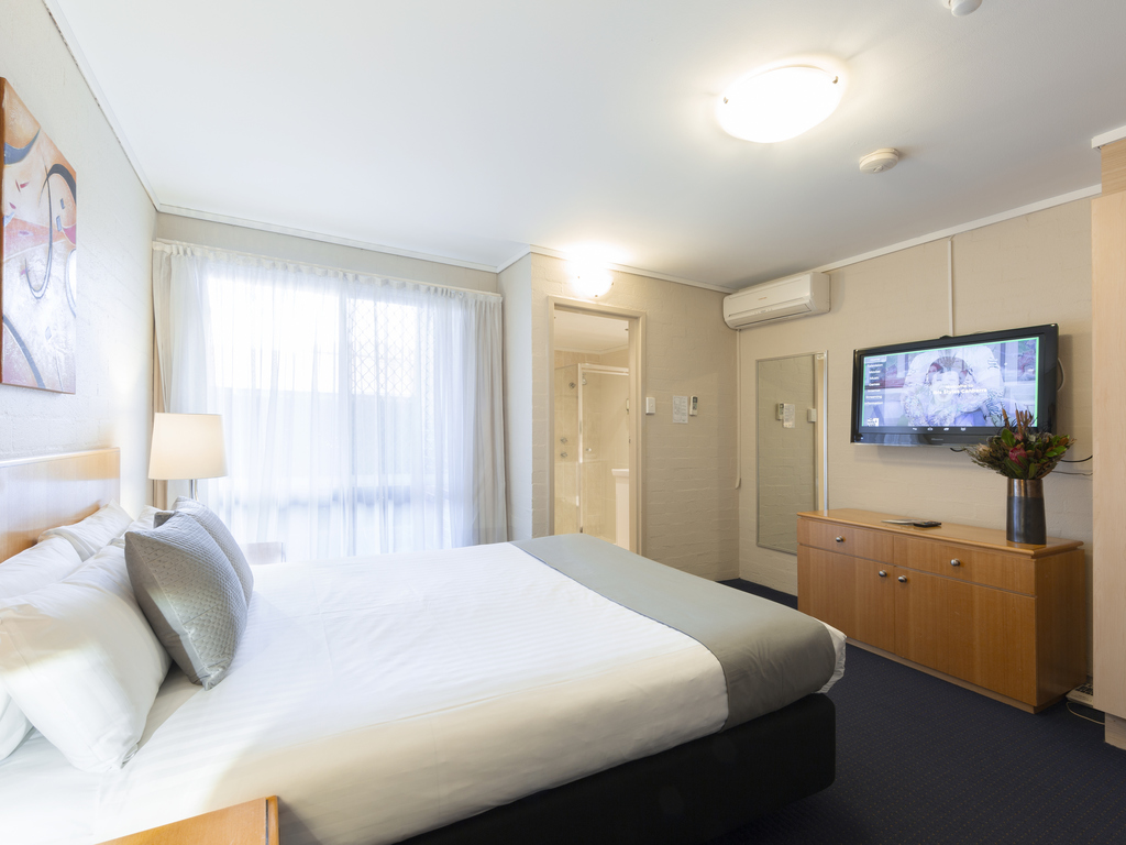 Photo - ibis Styles Canberra