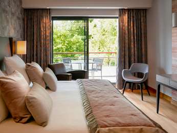 Superior Family Room, 2 adjoining park-side rooms