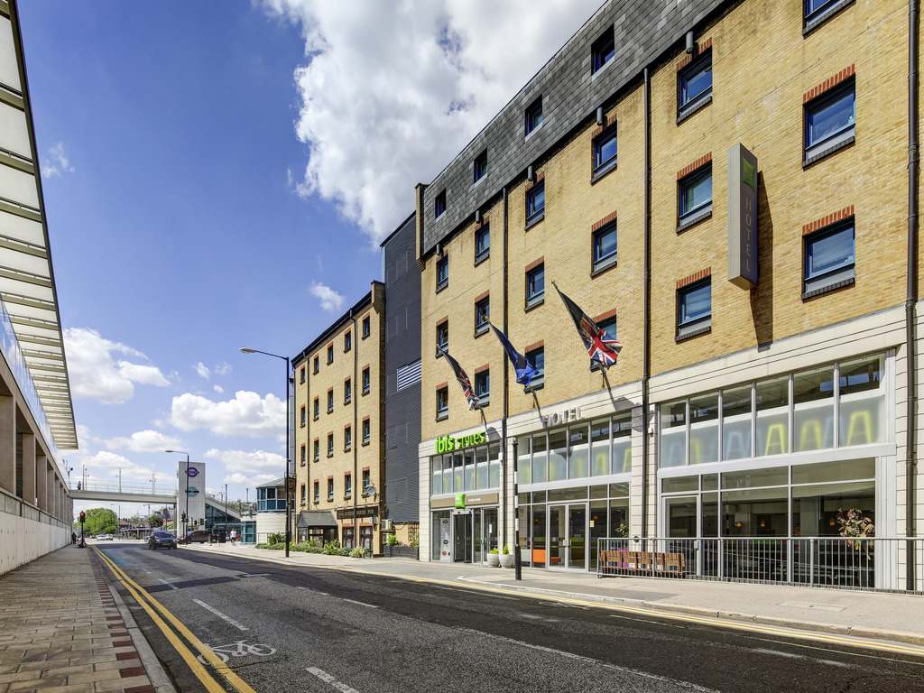 ibis Styles London Excel - Image 4