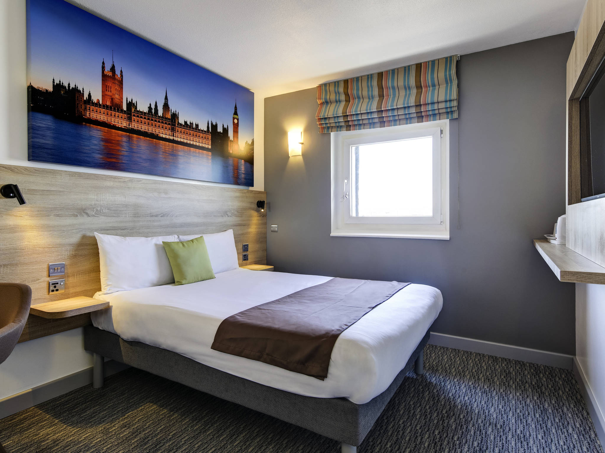 Ibis Styles London Excel Energetic Hotel in London ALL