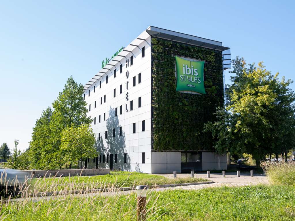 ibis Styles Romans Valence Gare TGV - Image 1