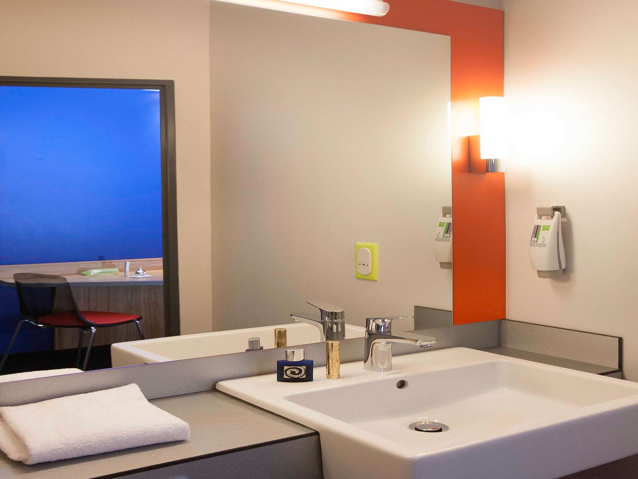 Foto - ibis Styles Romans-Valence Gare TGV