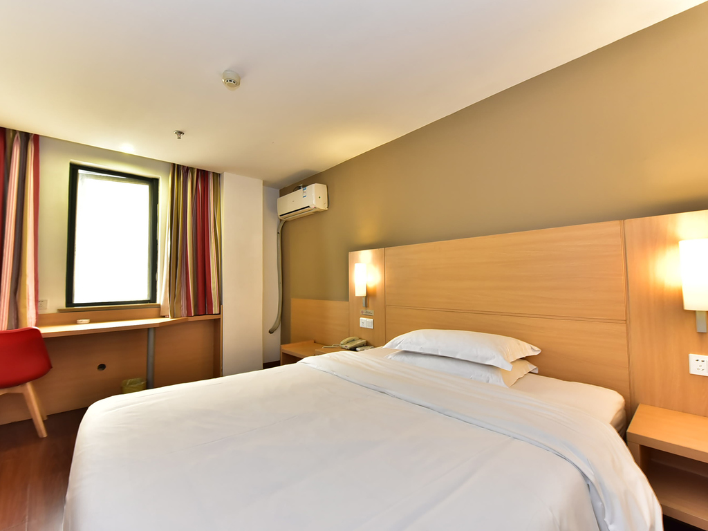 ibis Ningbo Tianyi Square - Image 4