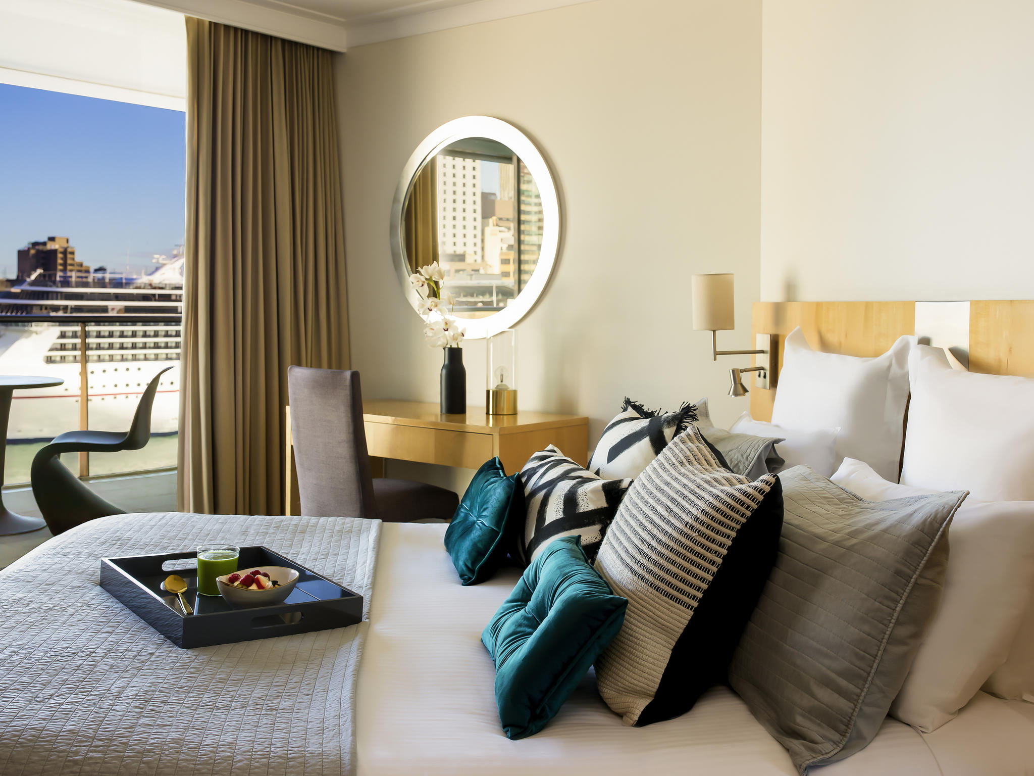 Photo - Pullman Quay Grand Sydney Harbour