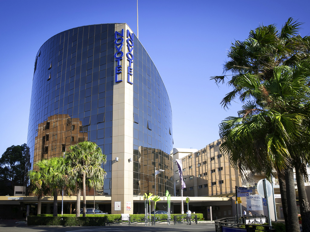 Novotel Sydney Parramatta - Image 1