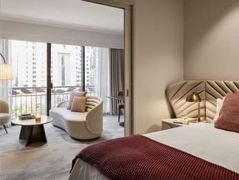 North Terrace Studio Suite
