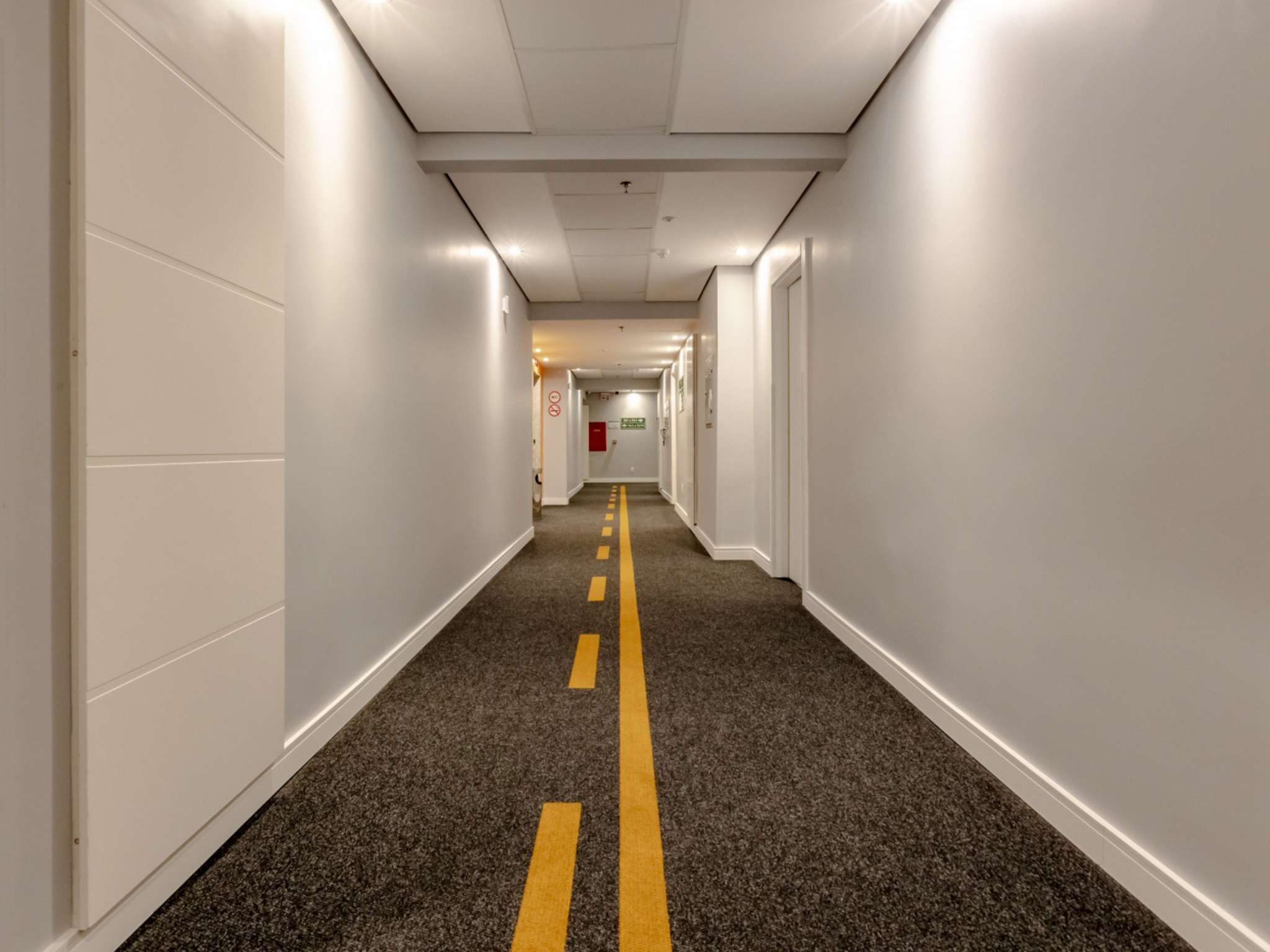 Foto - Ibis Styles Balneário Camboriú - 1 Quadra do Mar