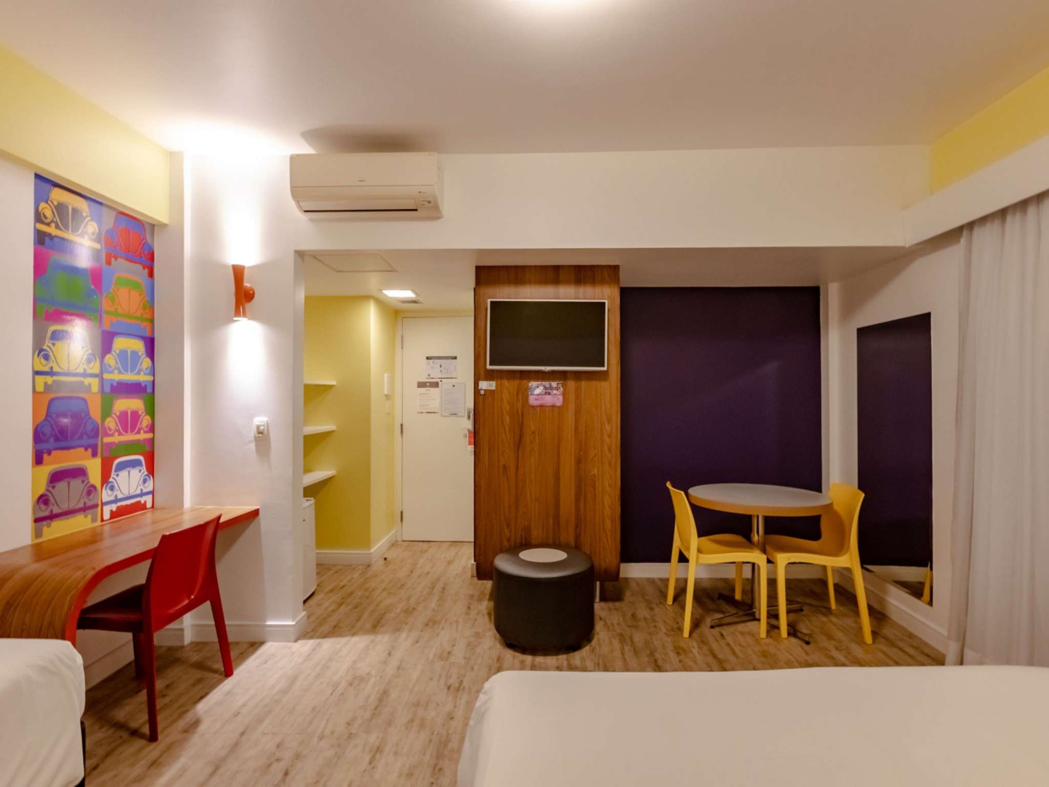 Foto - Ibis Styles Balneário Camboriú - 1 Quadra do Mar