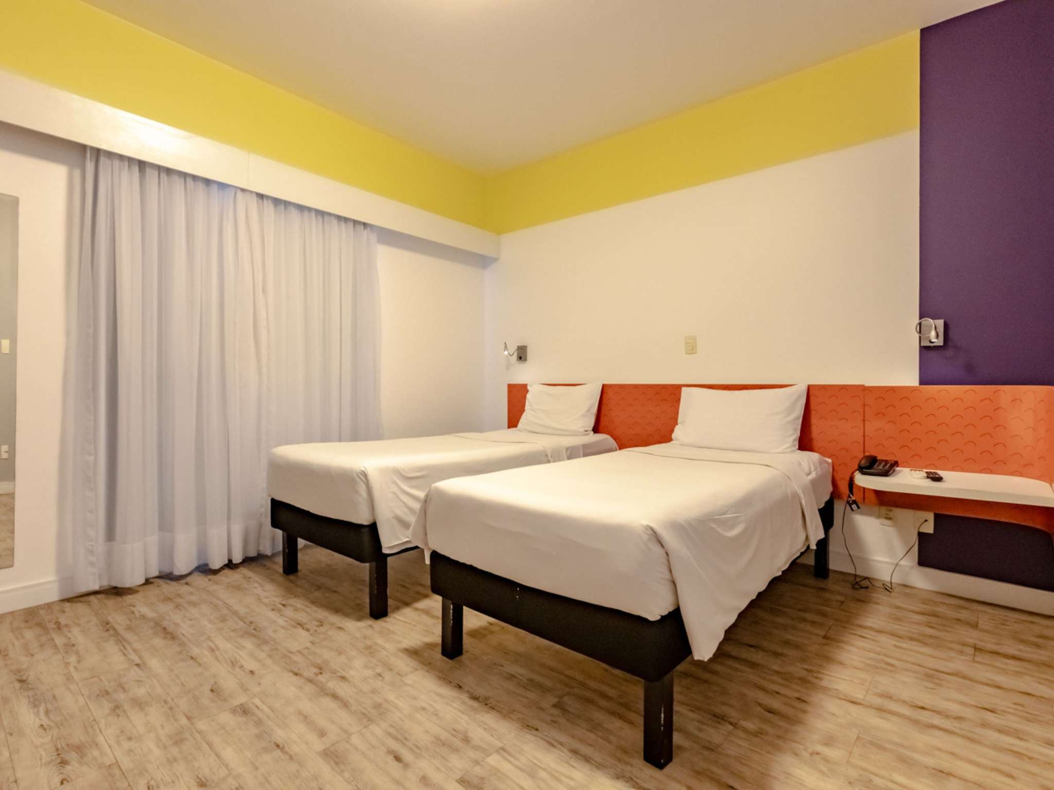 Foto - Ibis Styles Balneário Camboriú - 1 Quadra do Mar