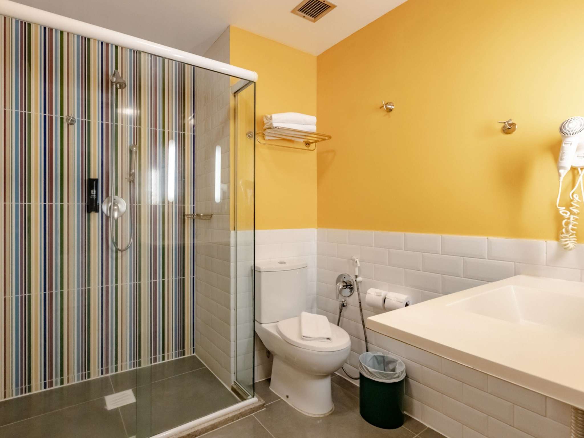 Foto - Ibis Styles Balneário Camboriú - 1 Quadra do Mar