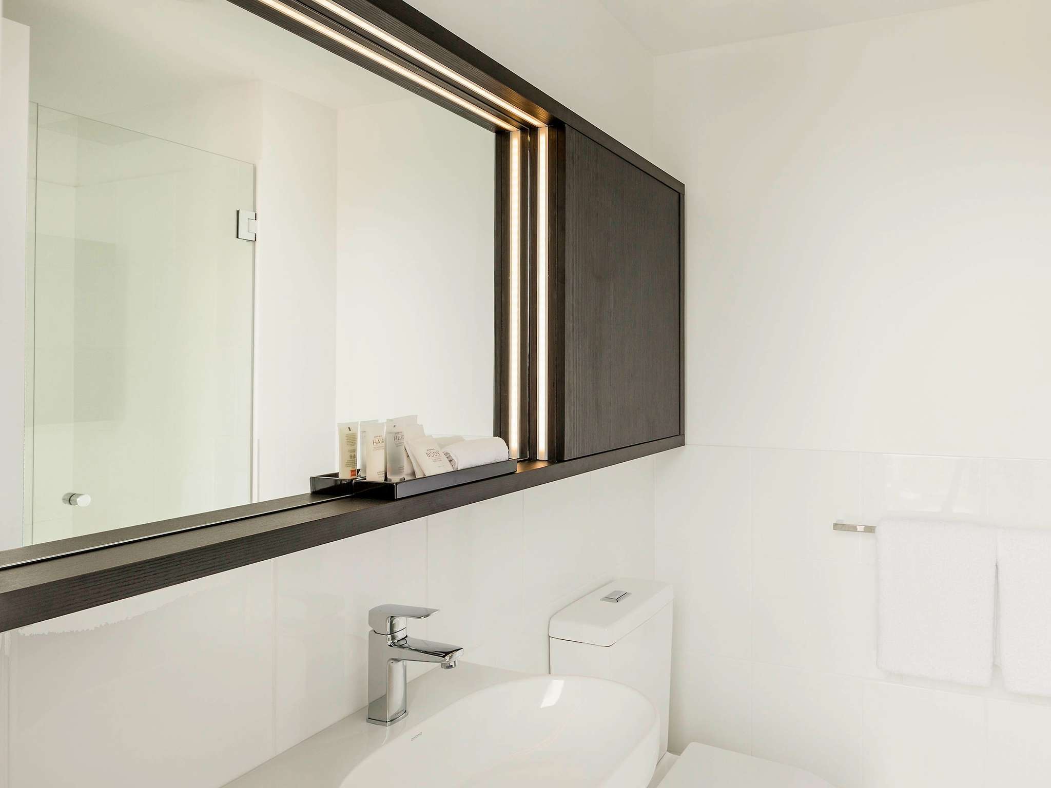 Photo - ibis Adelaide