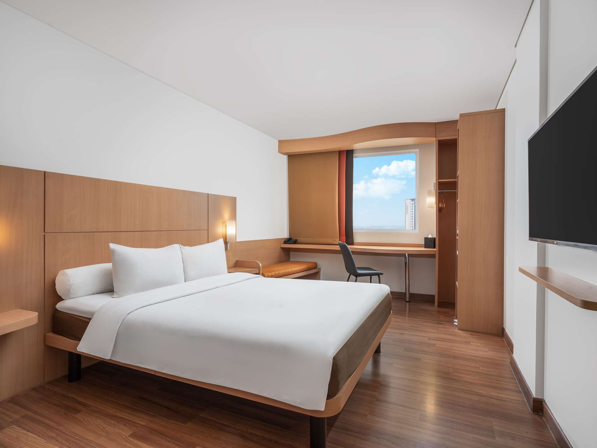 ibis Gading Serpong Hotel