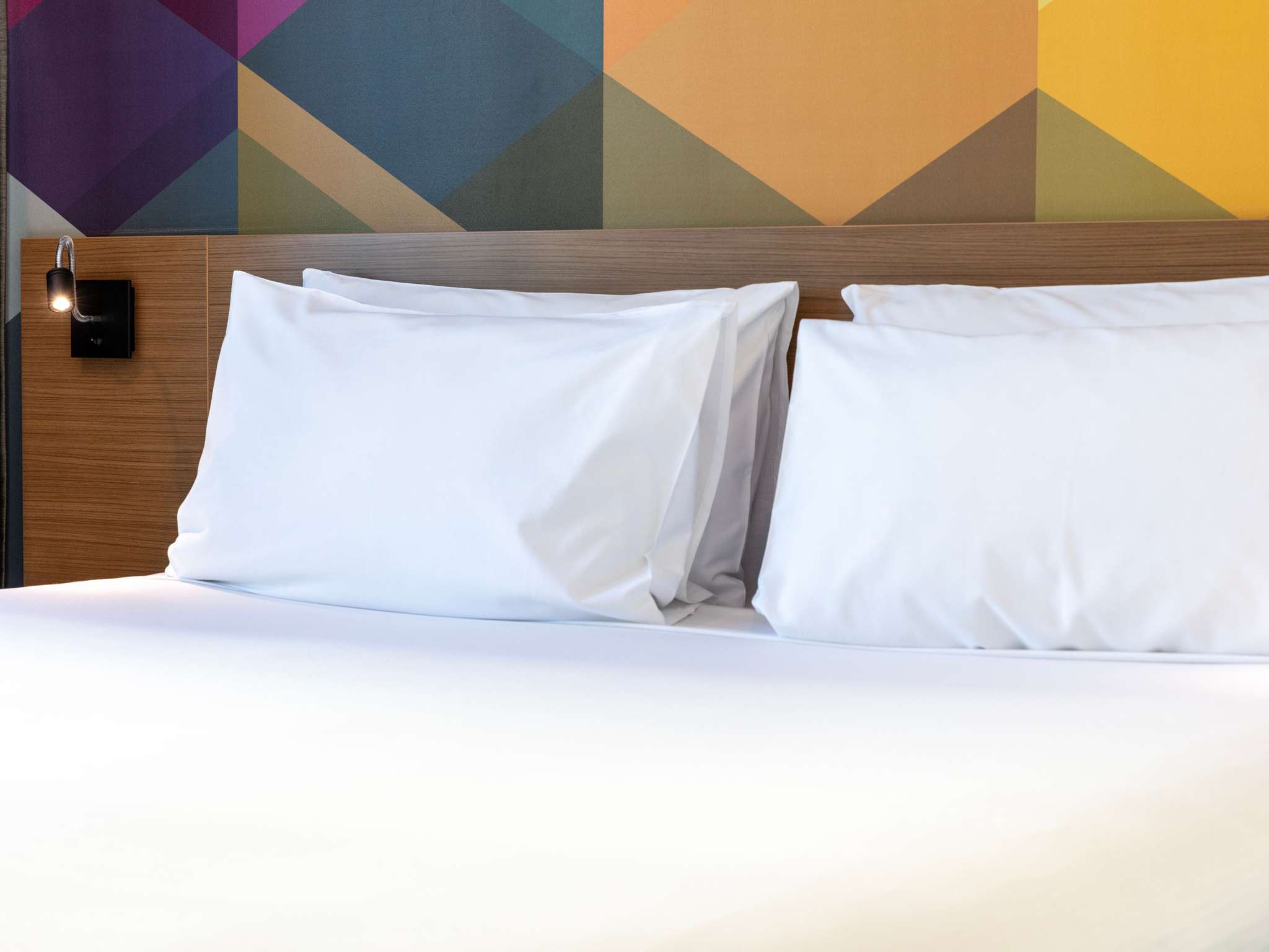 Photo - ibis Styles Brisbane Elizabeth Street