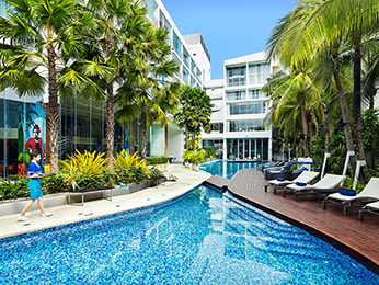 Hotel In Pattaya Mercure Ocean Resort At 2 1 Km Baraquda Pattaya Mgallery By Sofitel