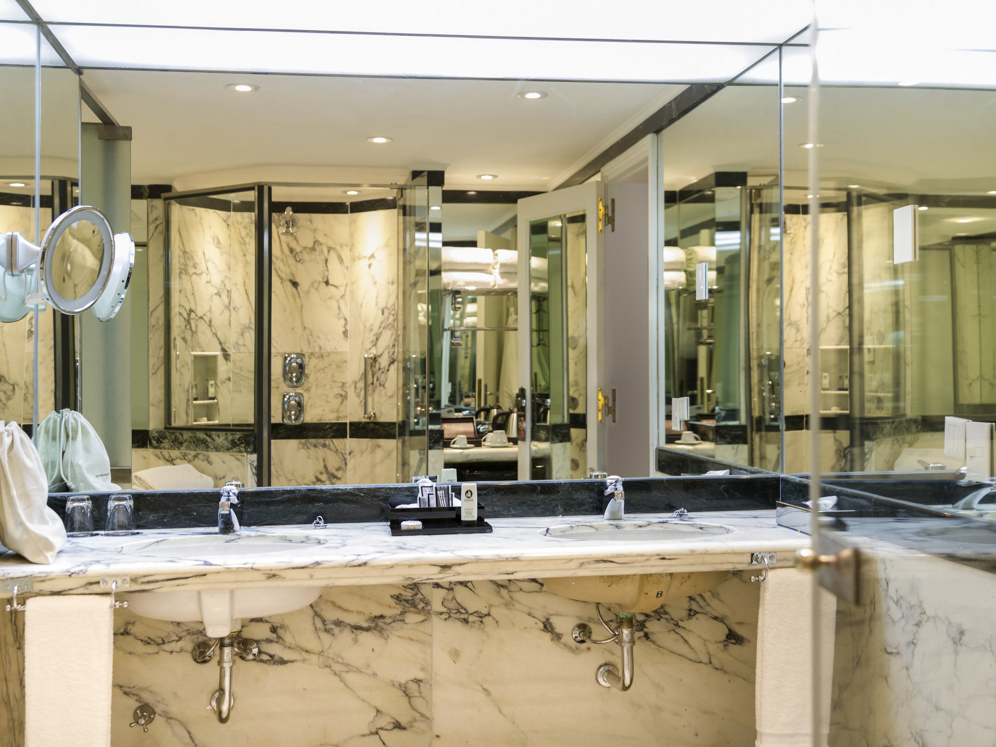 suites the brick hotel buenos aires mgallery by sofitel