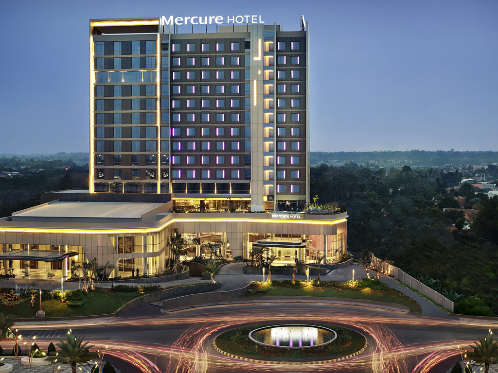 Mercure Karawang - Image 1