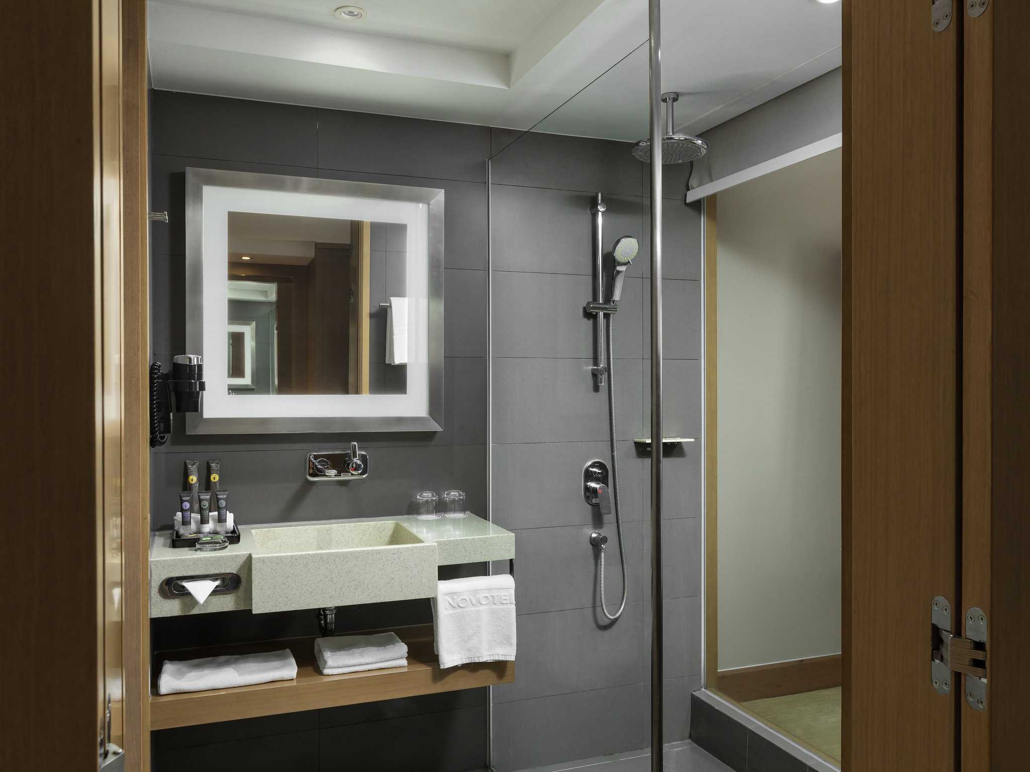 Foto - Novotel Yangon Max