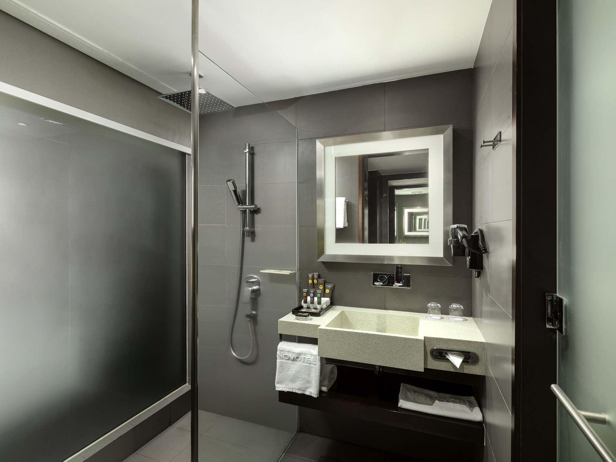 Foto - Novotel Yangon Max