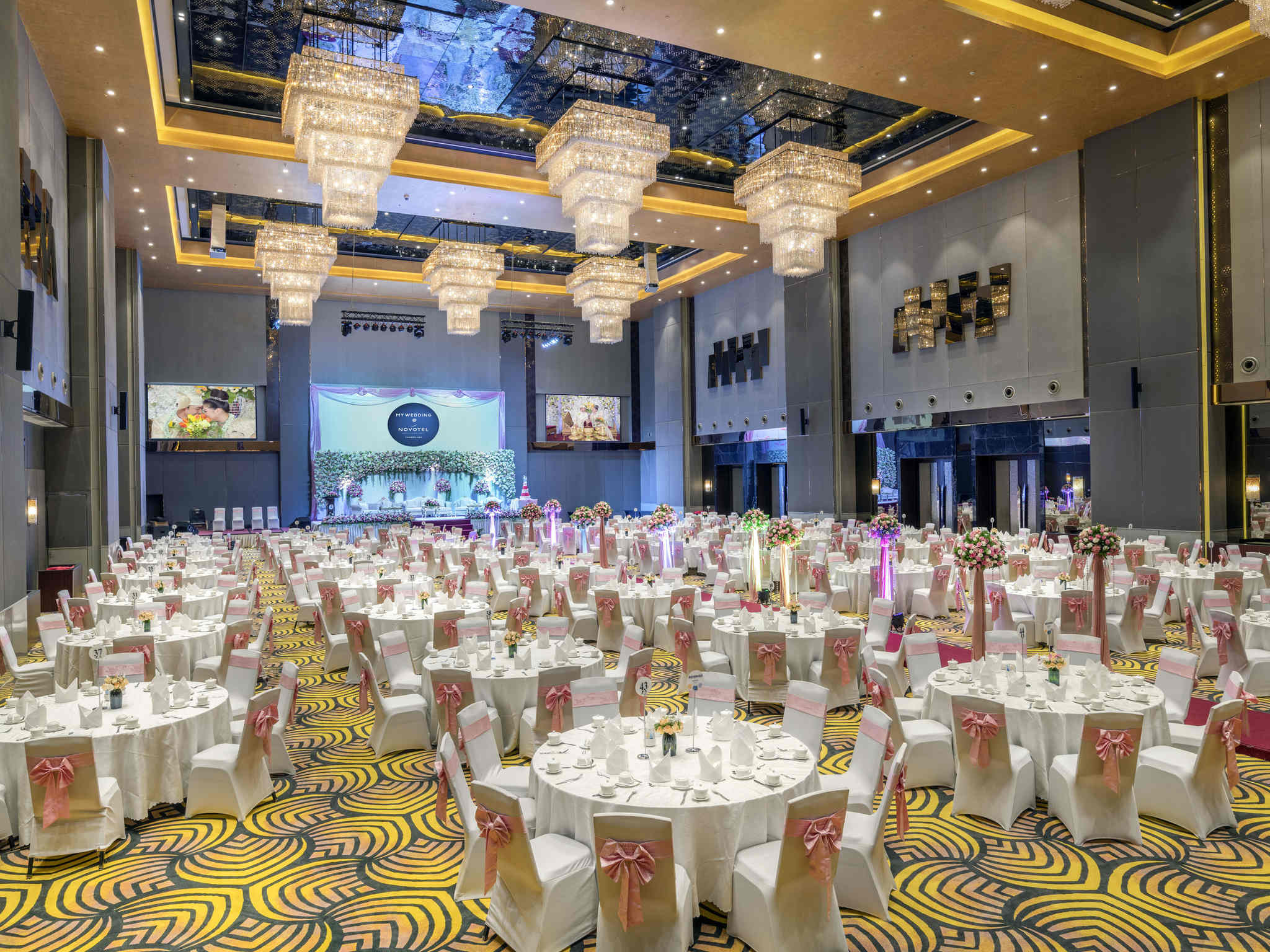 Foto - Novotel Yangon Max