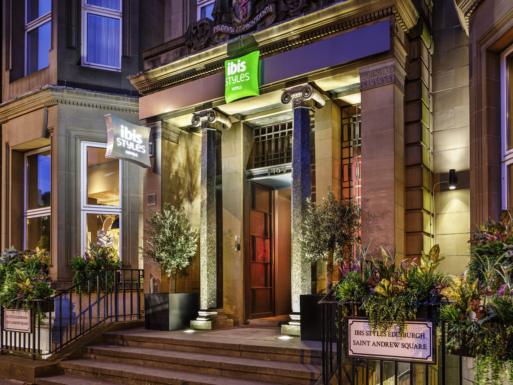 ibis Styles Edinburgh St Andrew Square - Image 1