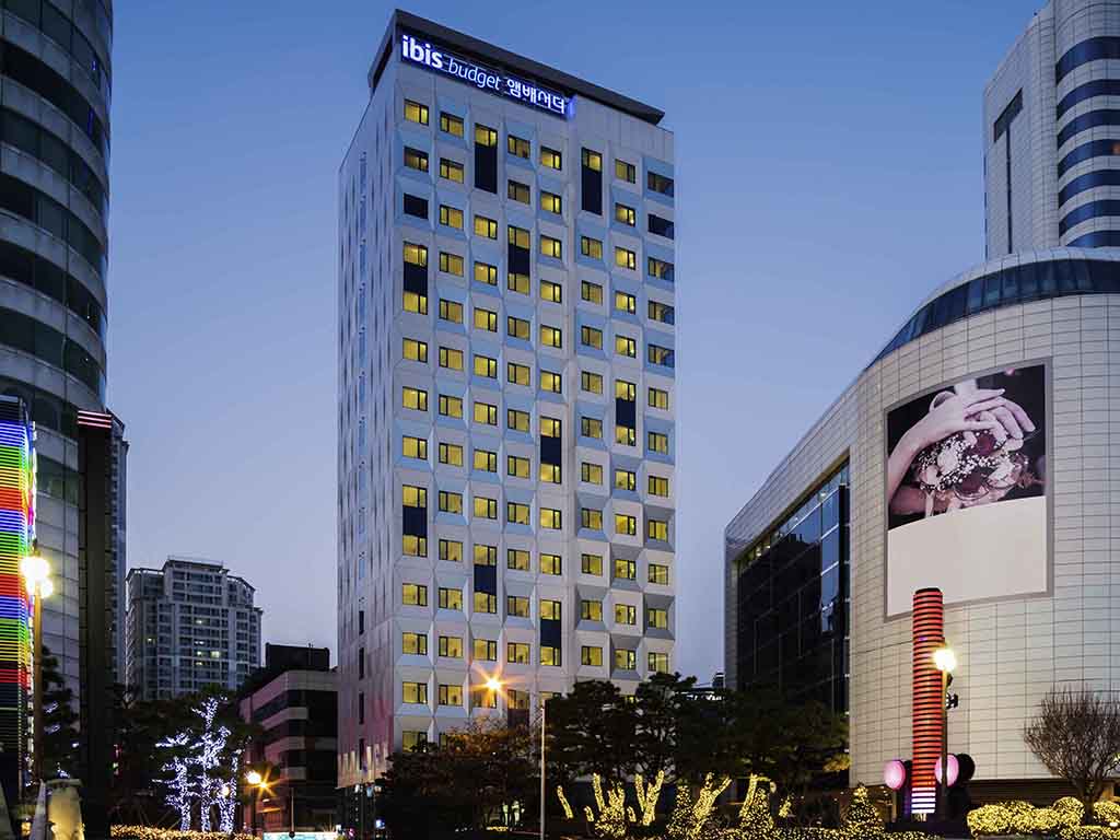 ibis budget Ambassador Busan Haeundae - Image 1