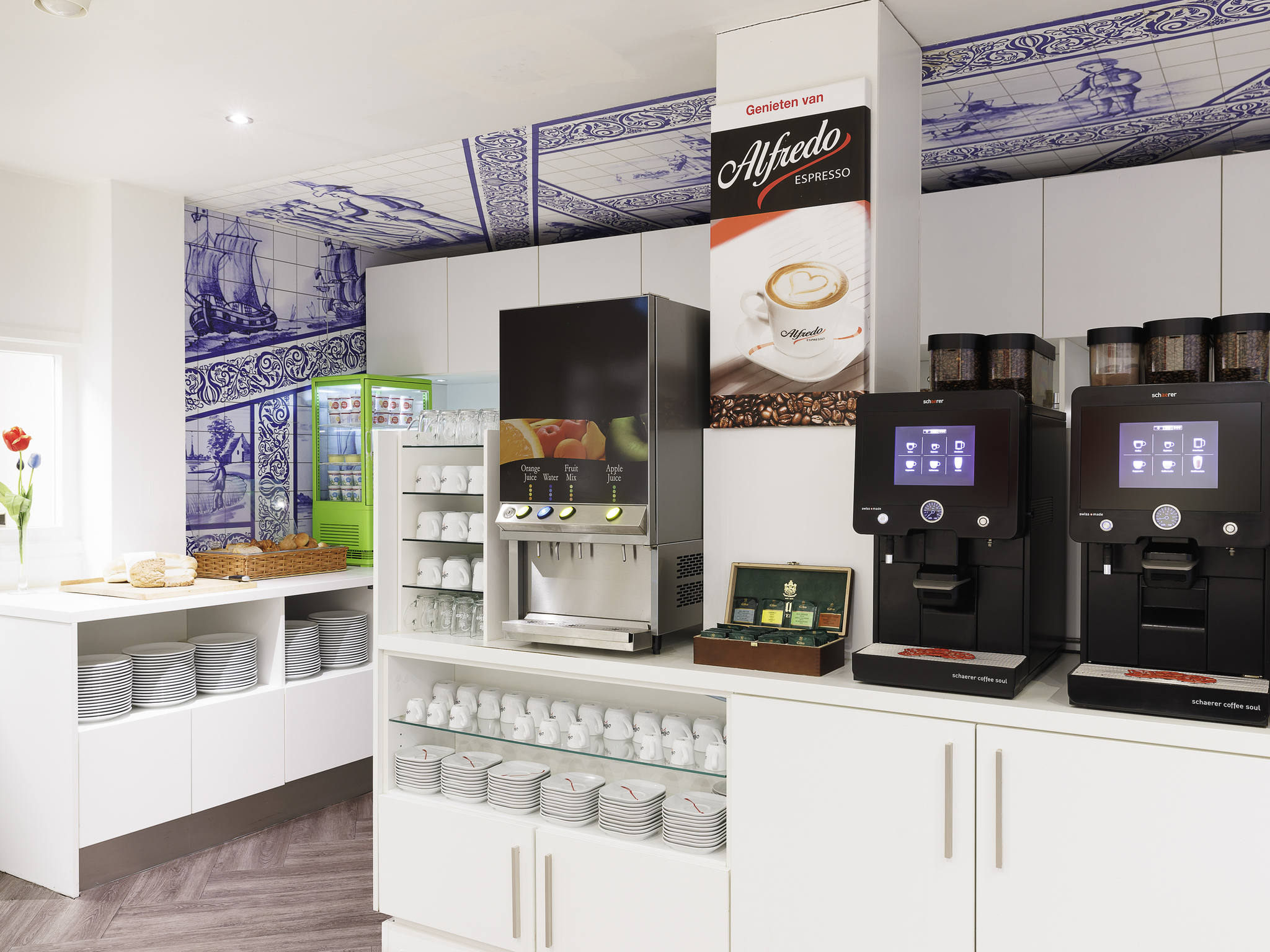 Photo - ibis Styles Amsterdam Central Station