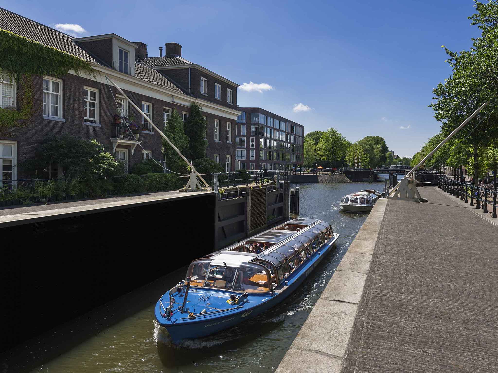 Photo - ibis Styles Amsterdam Central Station