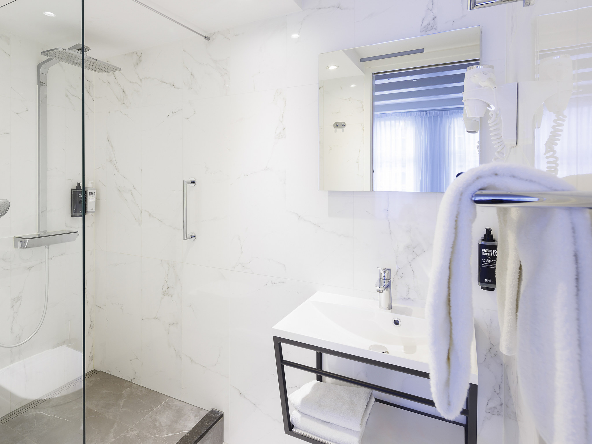 Photo - ibis Styles Amsterdam Central Station