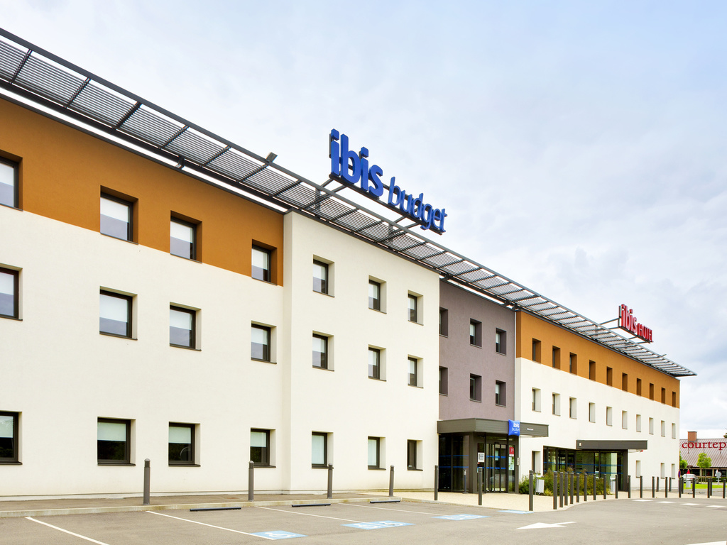 ibis budget Montceau-les-Mines - Image 1