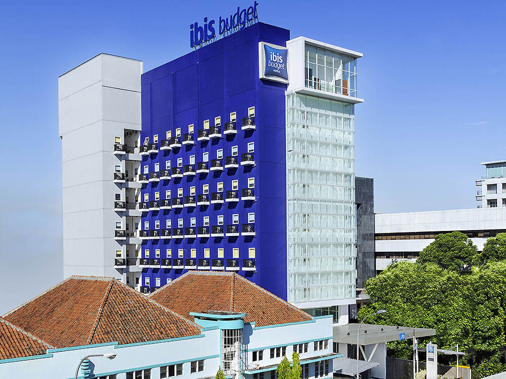 Hotel Budget In Bandung Ibis Budget Bandung Asia Afrika