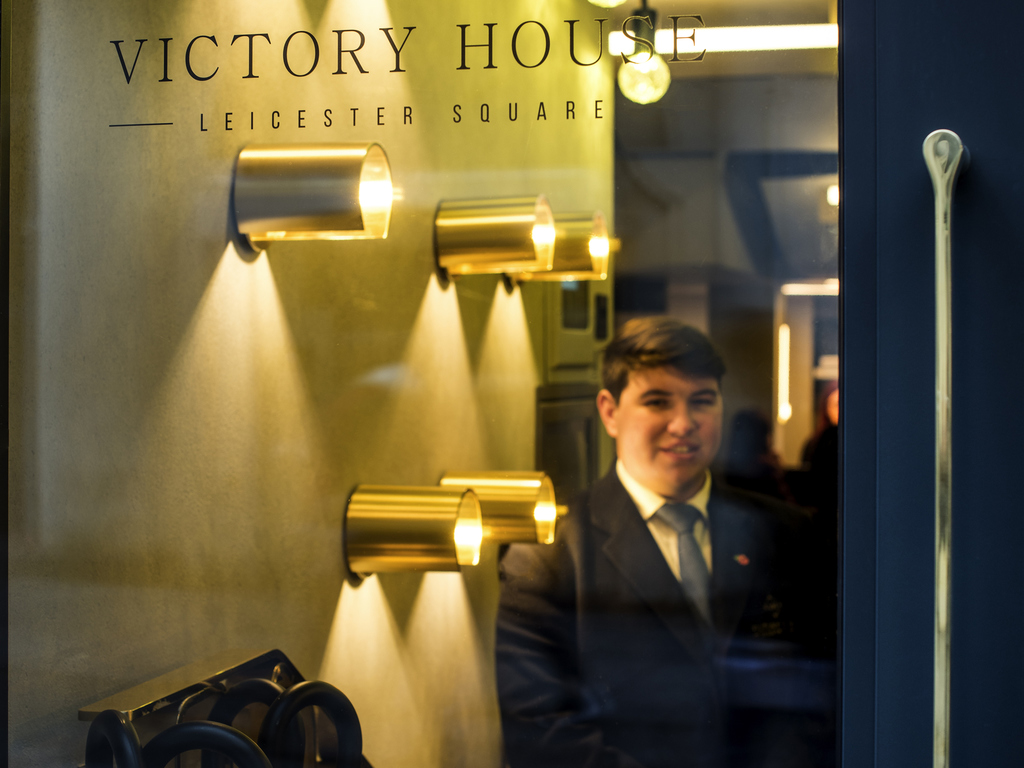 Hotel in LONDON Victory House London