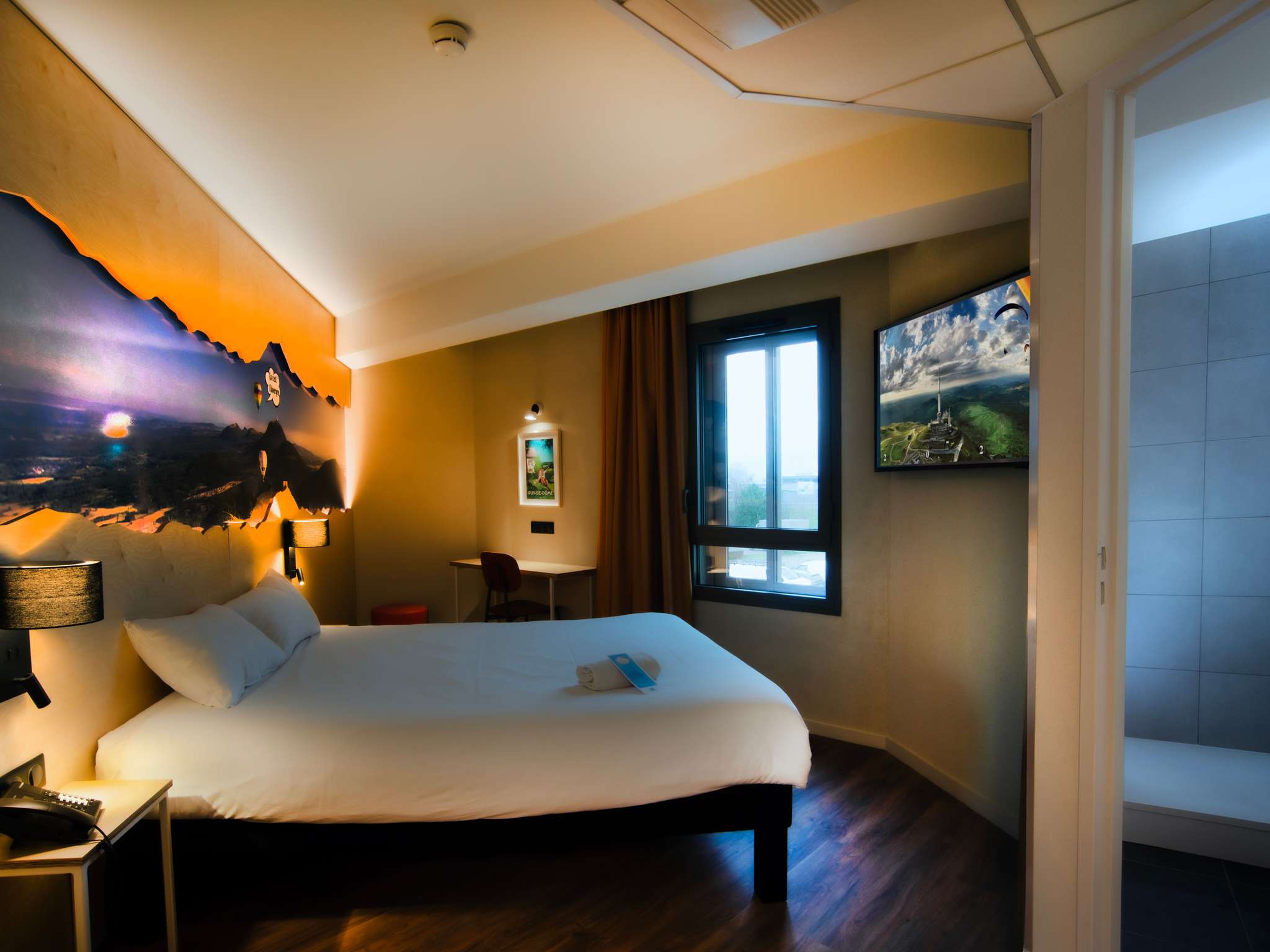 Hotel In Clermont Ferrand Ibis Styles Clermont Ferrand Le