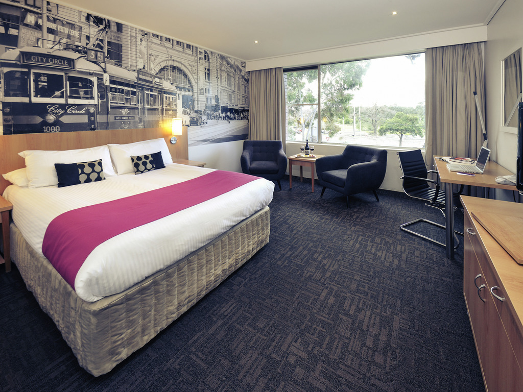 Mercure North Melbourne - Image 1