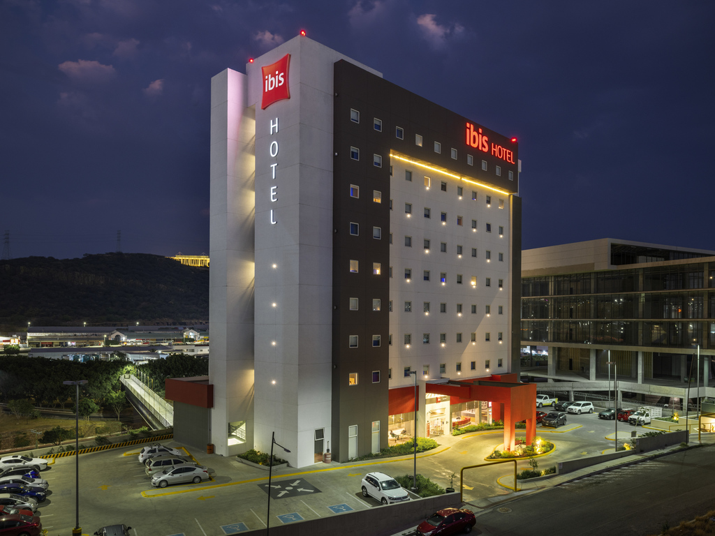 ibis Queretaro - Image 1