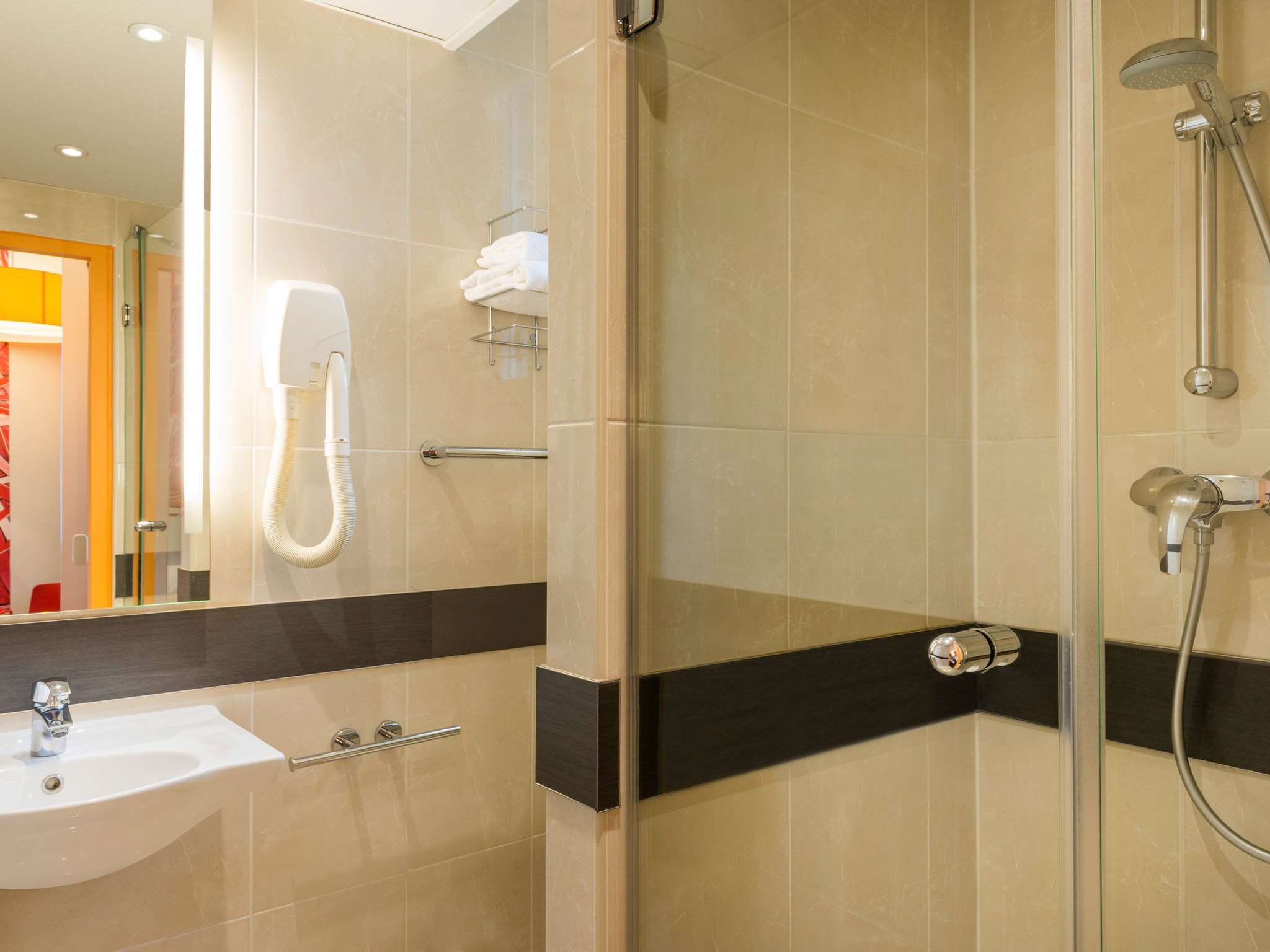 Foto - ibis Styles Paris La Défense Courbevoie