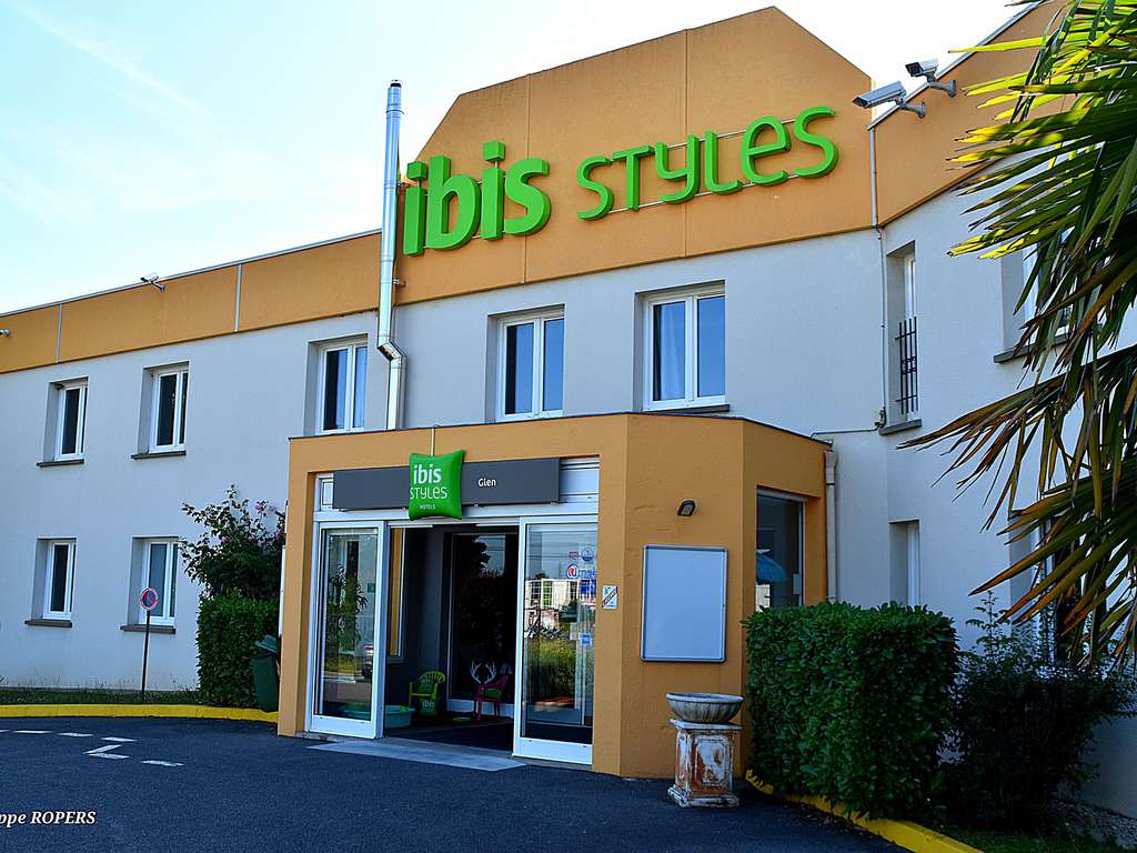 ibis Styles Gien - Image 1