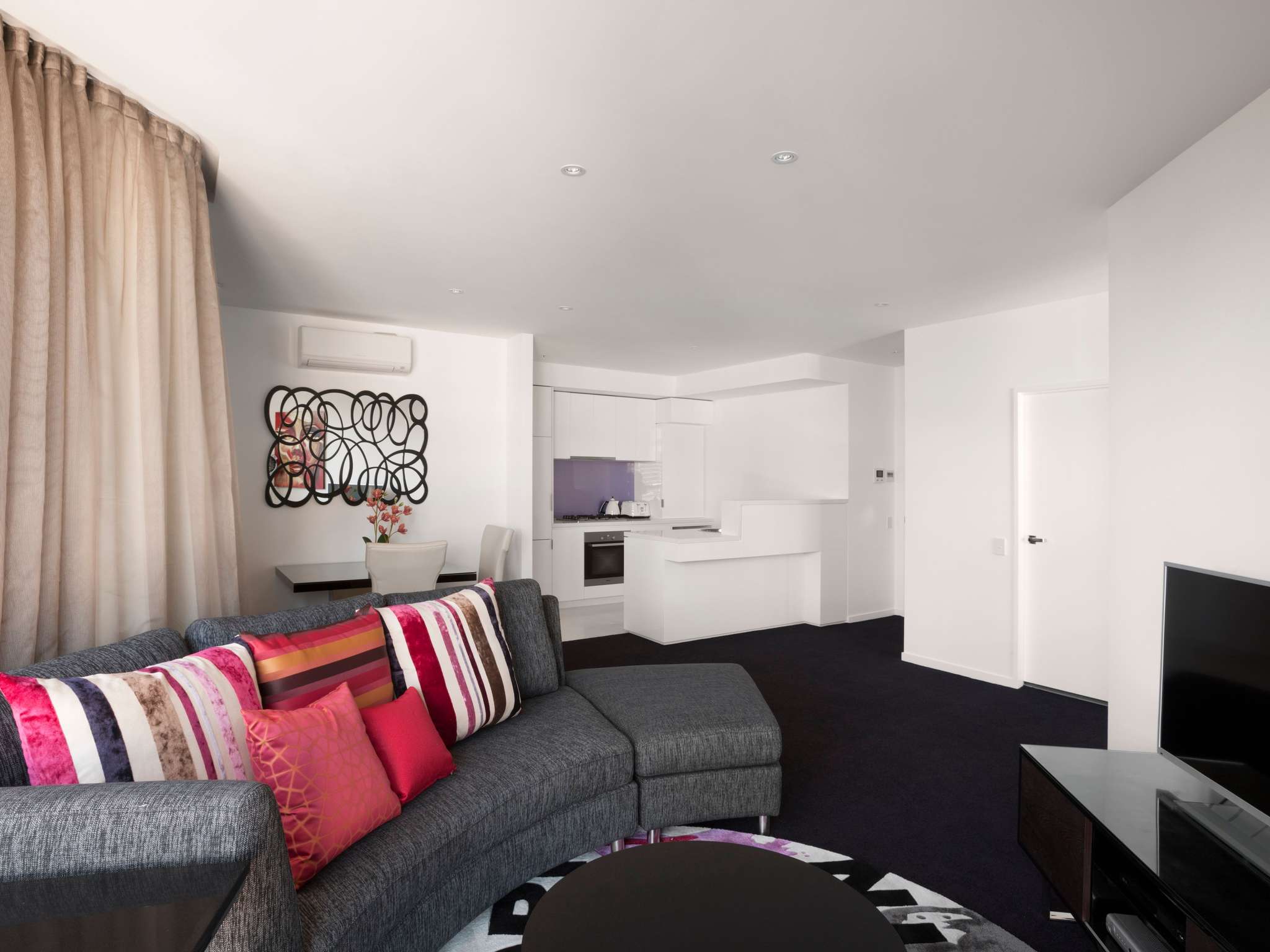 Photo - The Sebel Residences Melbourne Docklands Serviced Apartments