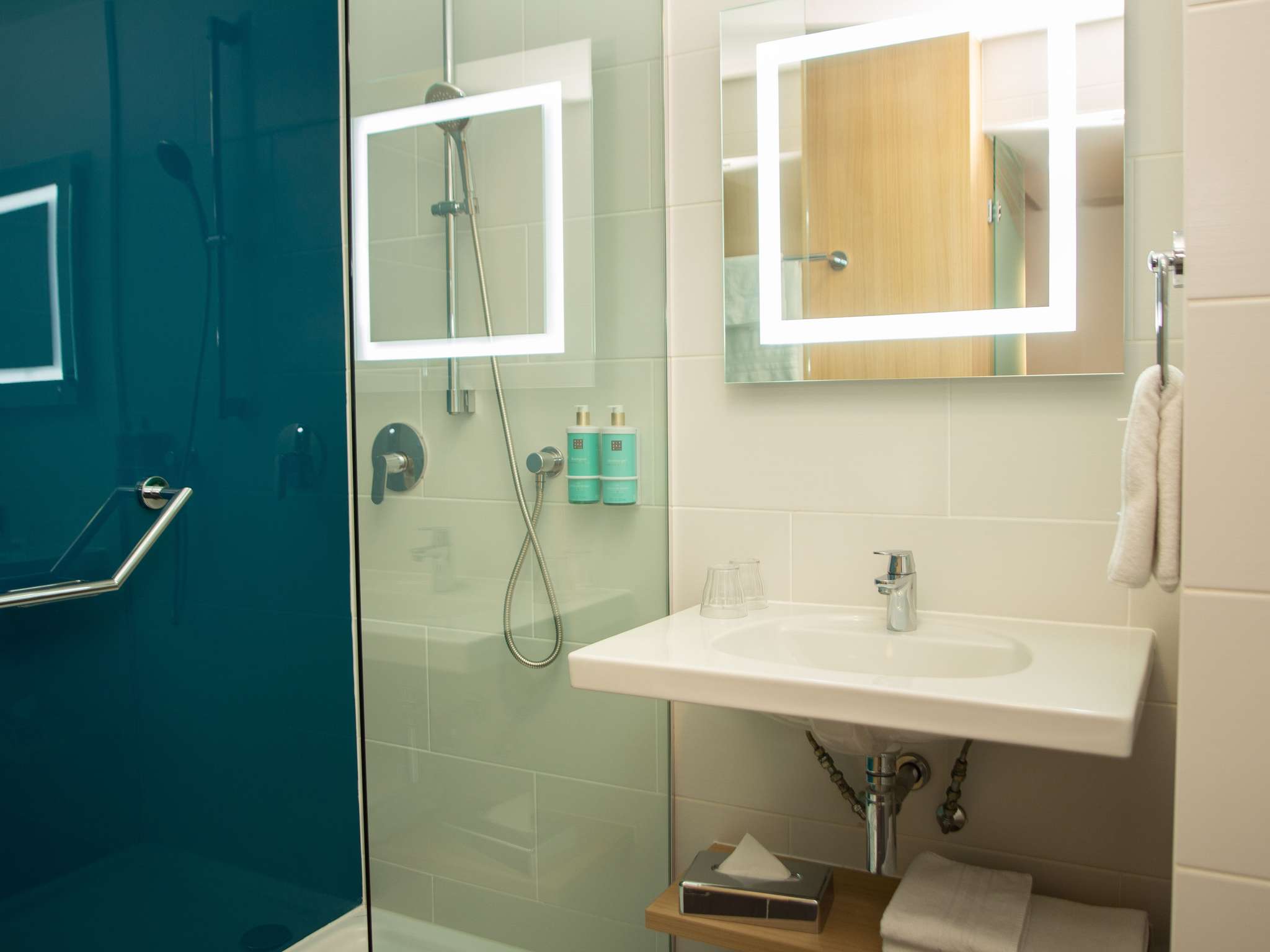 Photo - Novotel London Wembley